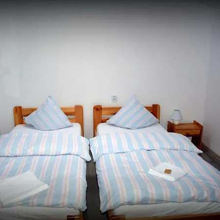 Farma Burylowka Osiecznica (Boleslawiec)